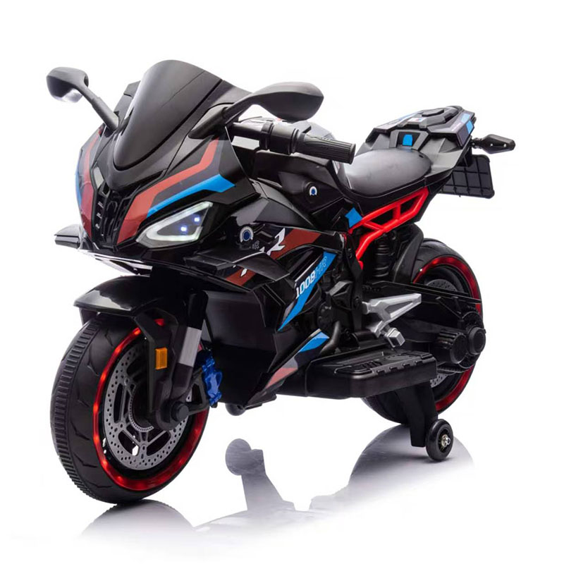 12V großes Aufsitzmotorrad. Bietet Platz für zwei Personen